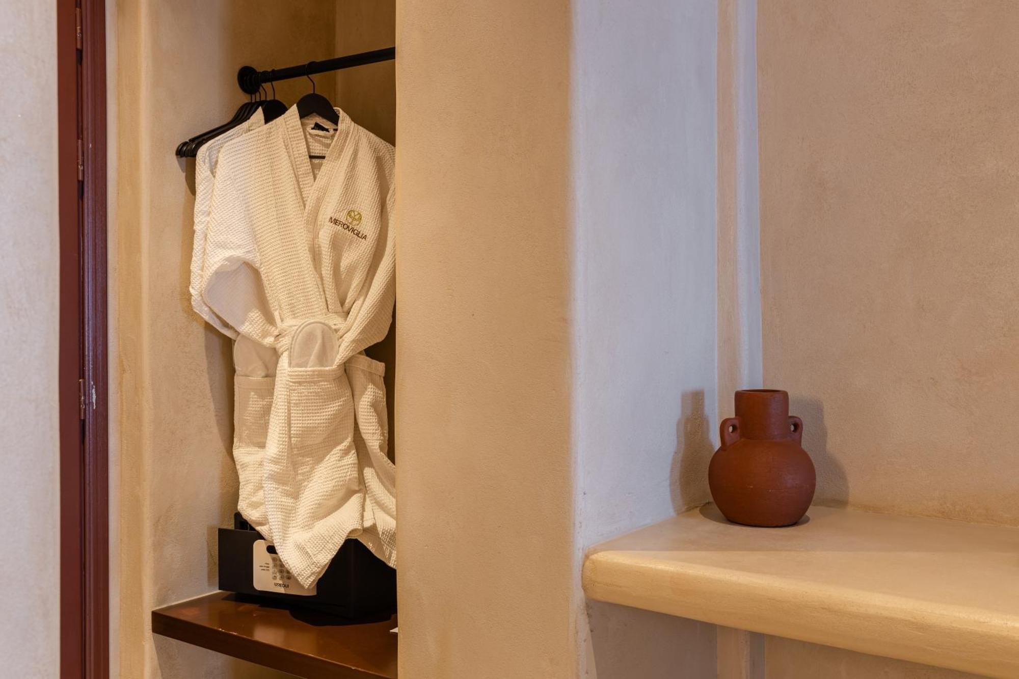 Meroviglia Boutique Hotel إيميروفيغلي الغرفة الصورة