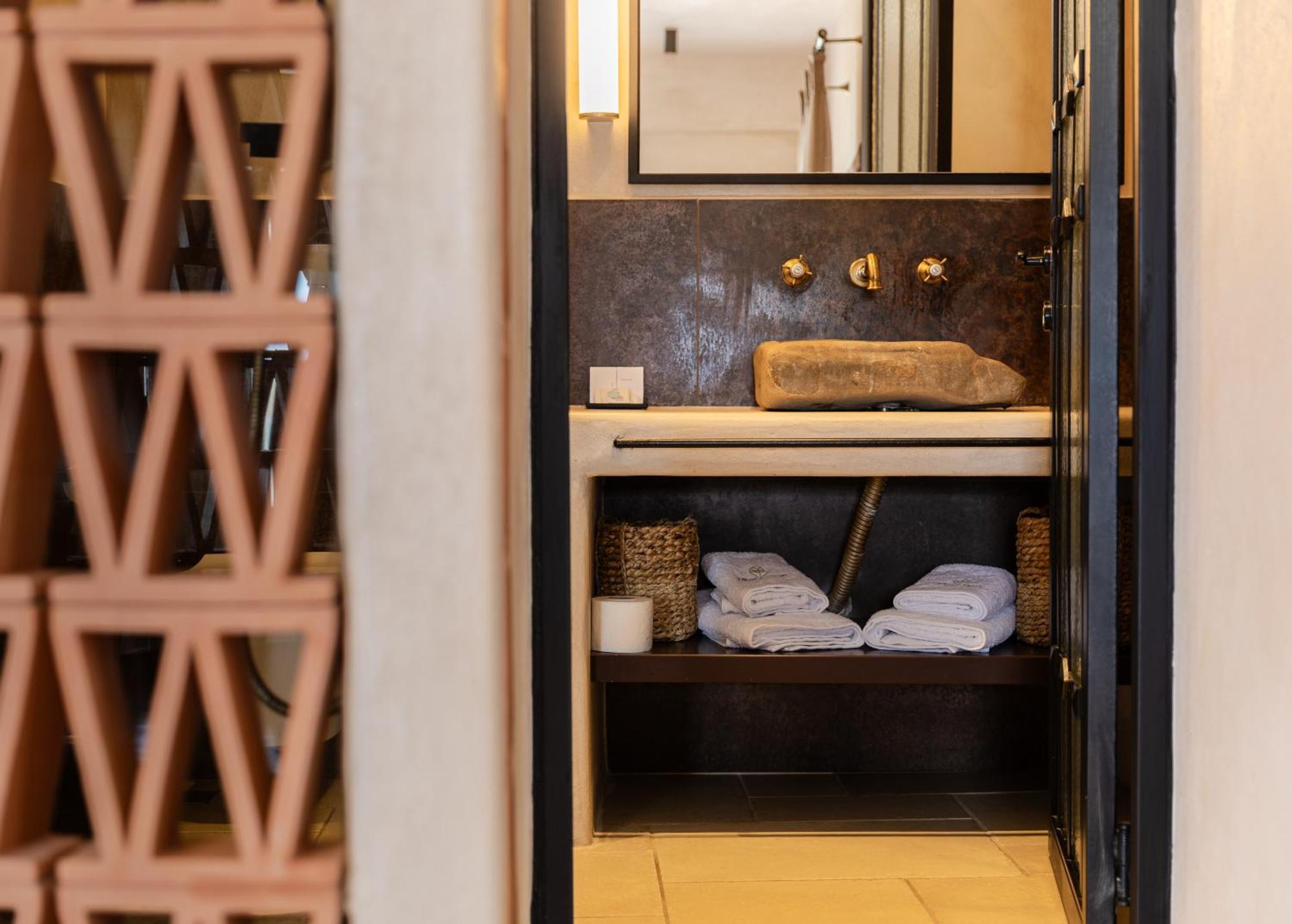 Meroviglia Boutique Hotel إيميروفيغلي الغرفة الصورة